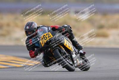 media/Dec-17-2022-SoCal Trackdays (Sat) [[224abd9271]]/Turn 16 (210pm)/